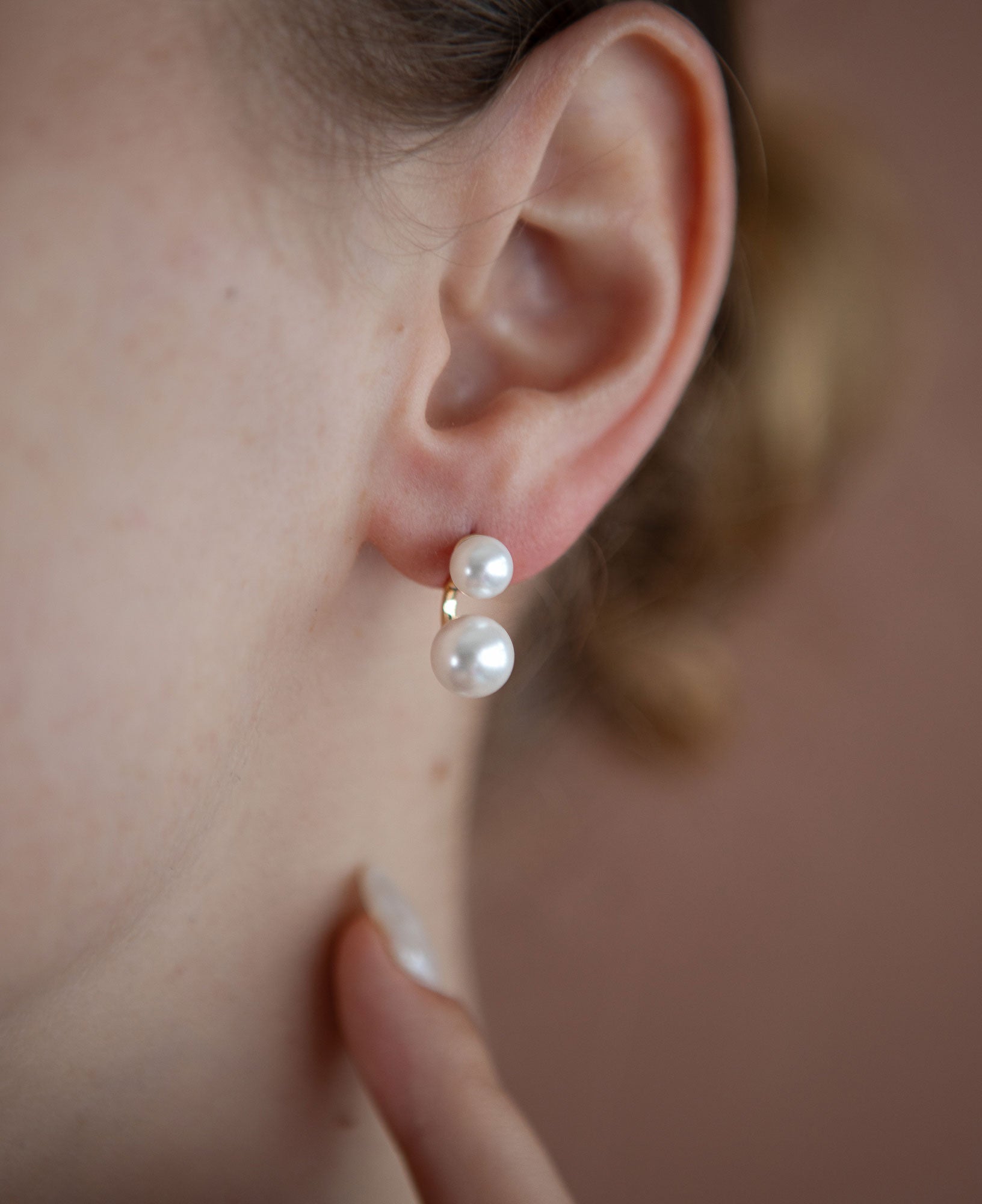model shot of young pearl jacket earrings