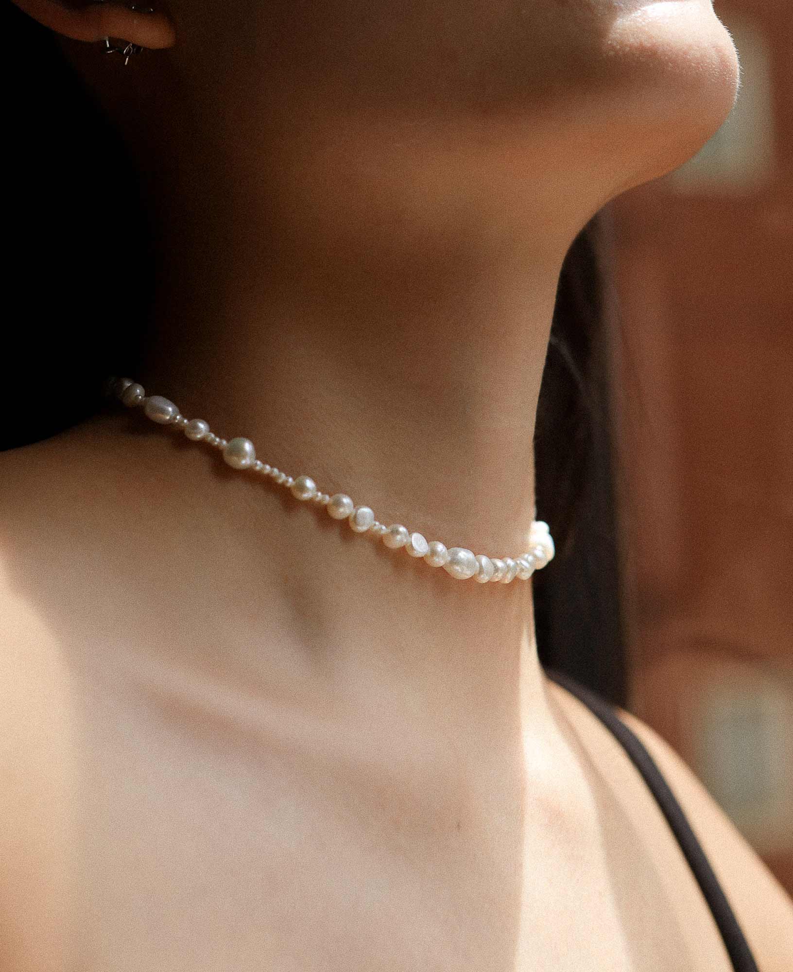 model shot of Penelope Bubble Pearl Choker Necklace.