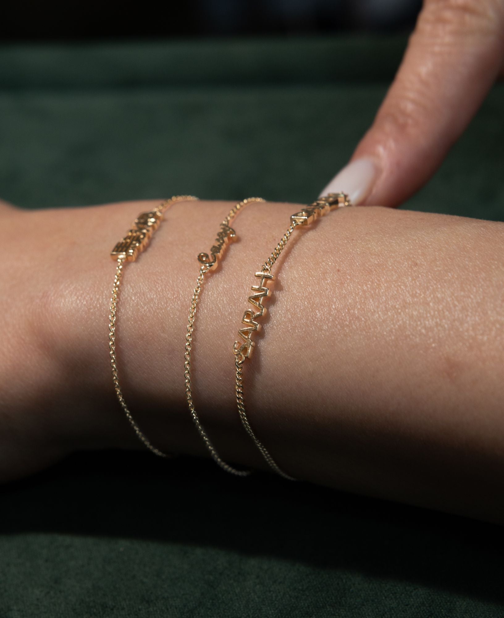 Amity Custom Two-Name Solid Gold Curb Chain Bracelet