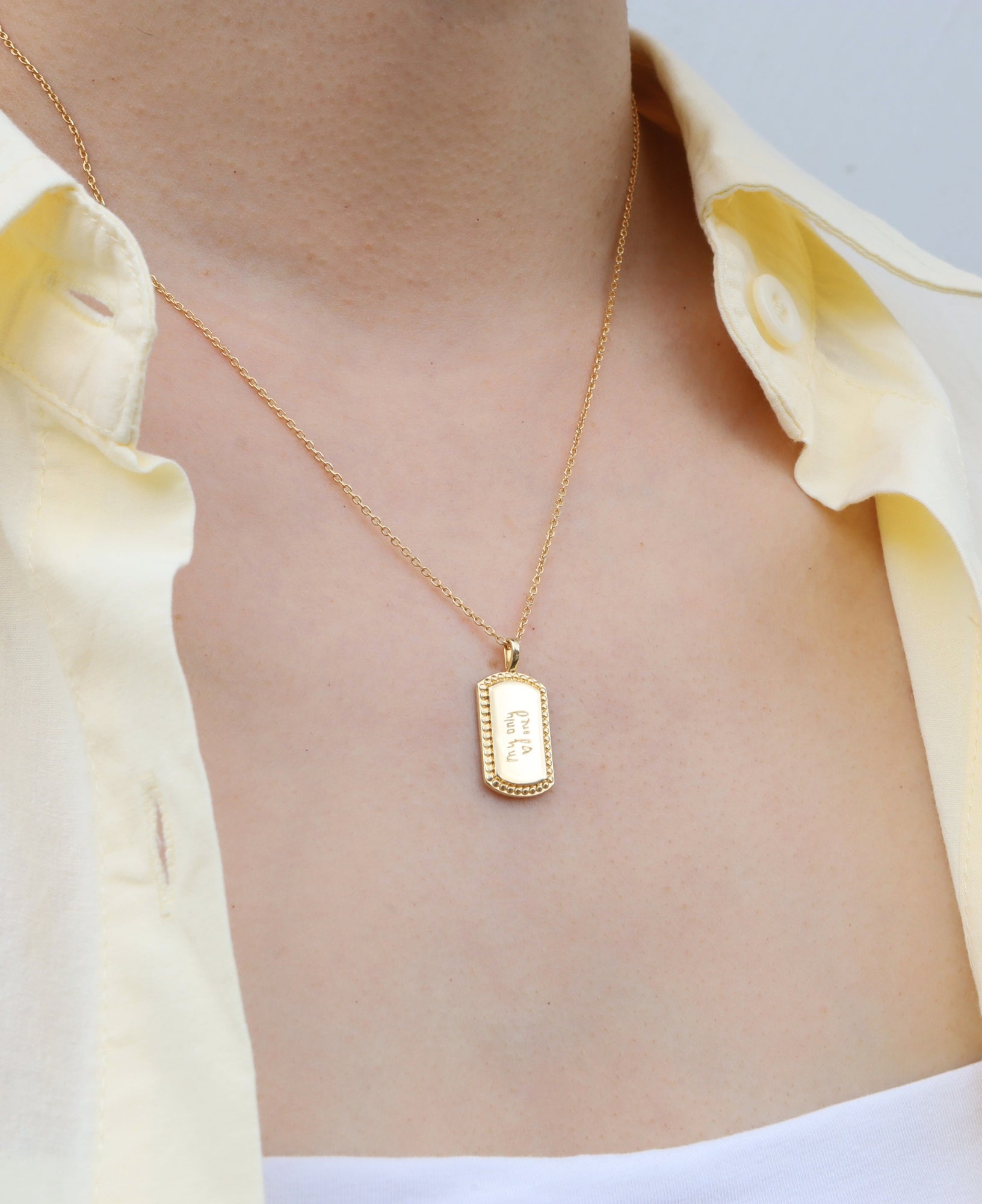 Lilah Custom Engravable 14k Gold Pendant Necklace